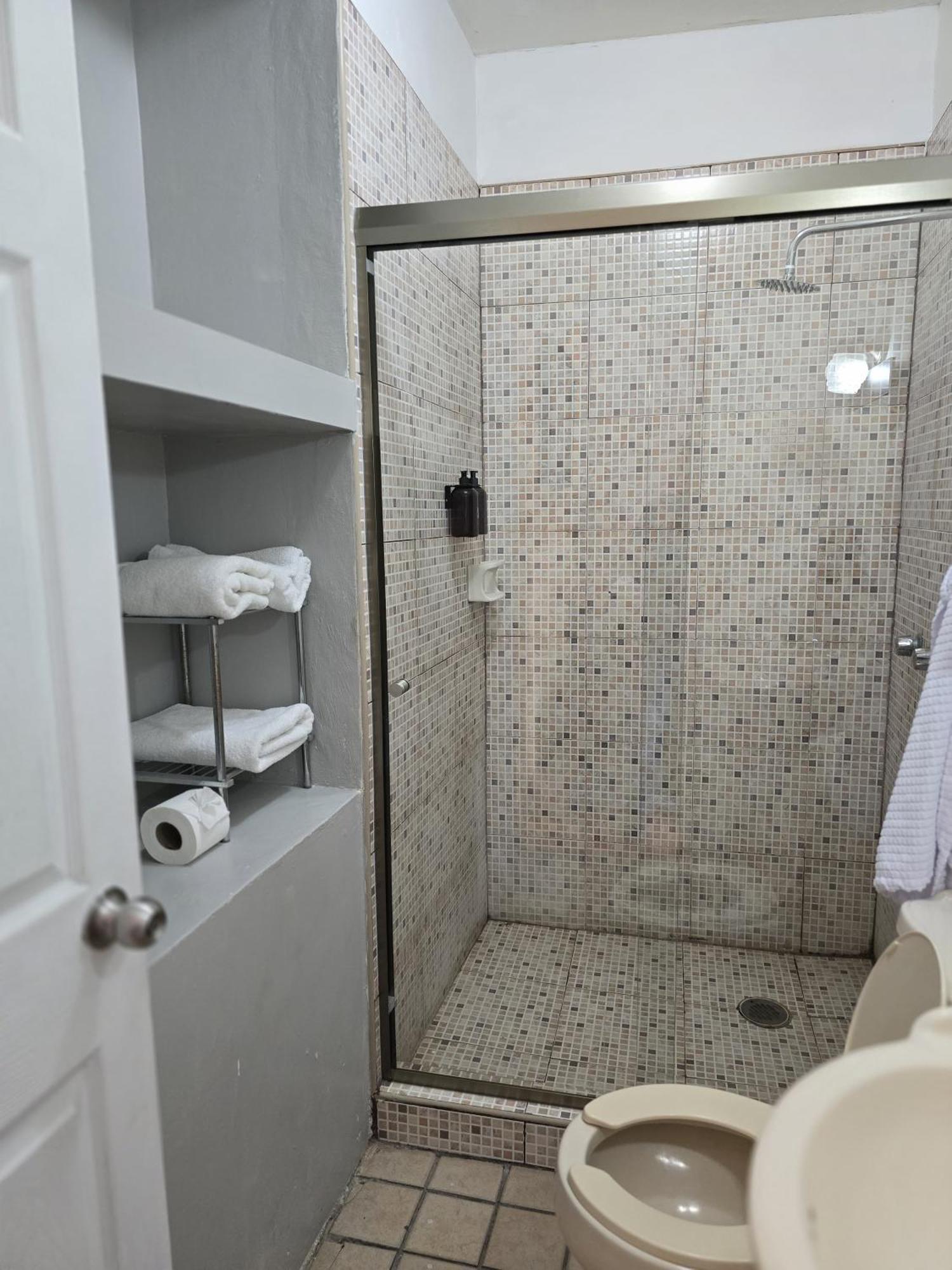 Hotel Boutique El Viejo Mundo Идальго-дель-Парраль Экстерьер фото